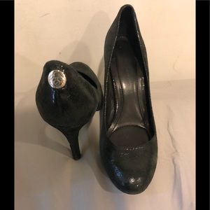 BCBG generation black metallic heels